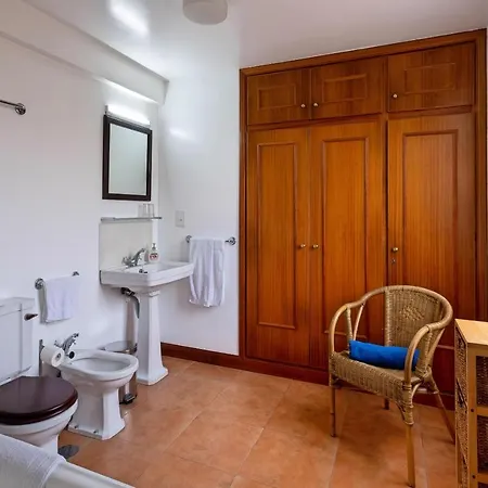 Ourmadeira - Loja Da Lenha, Charming * Funchal (Madeira)